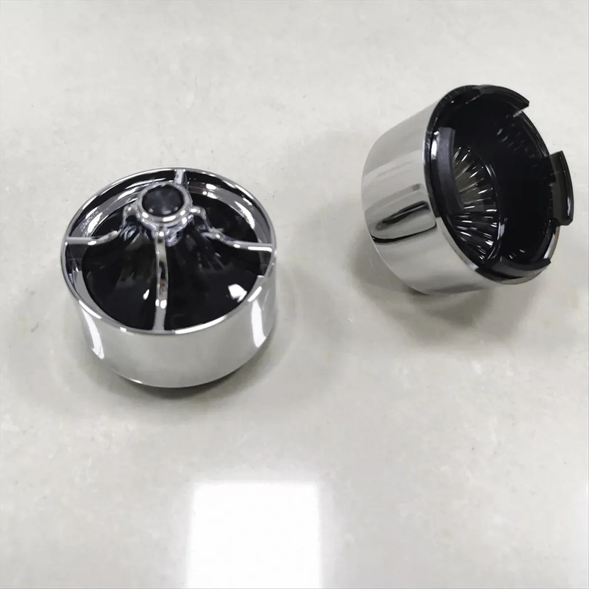 Smoke Lens Turn Signal Bezels Cover for Harley Dyna Softail Road Street Glide